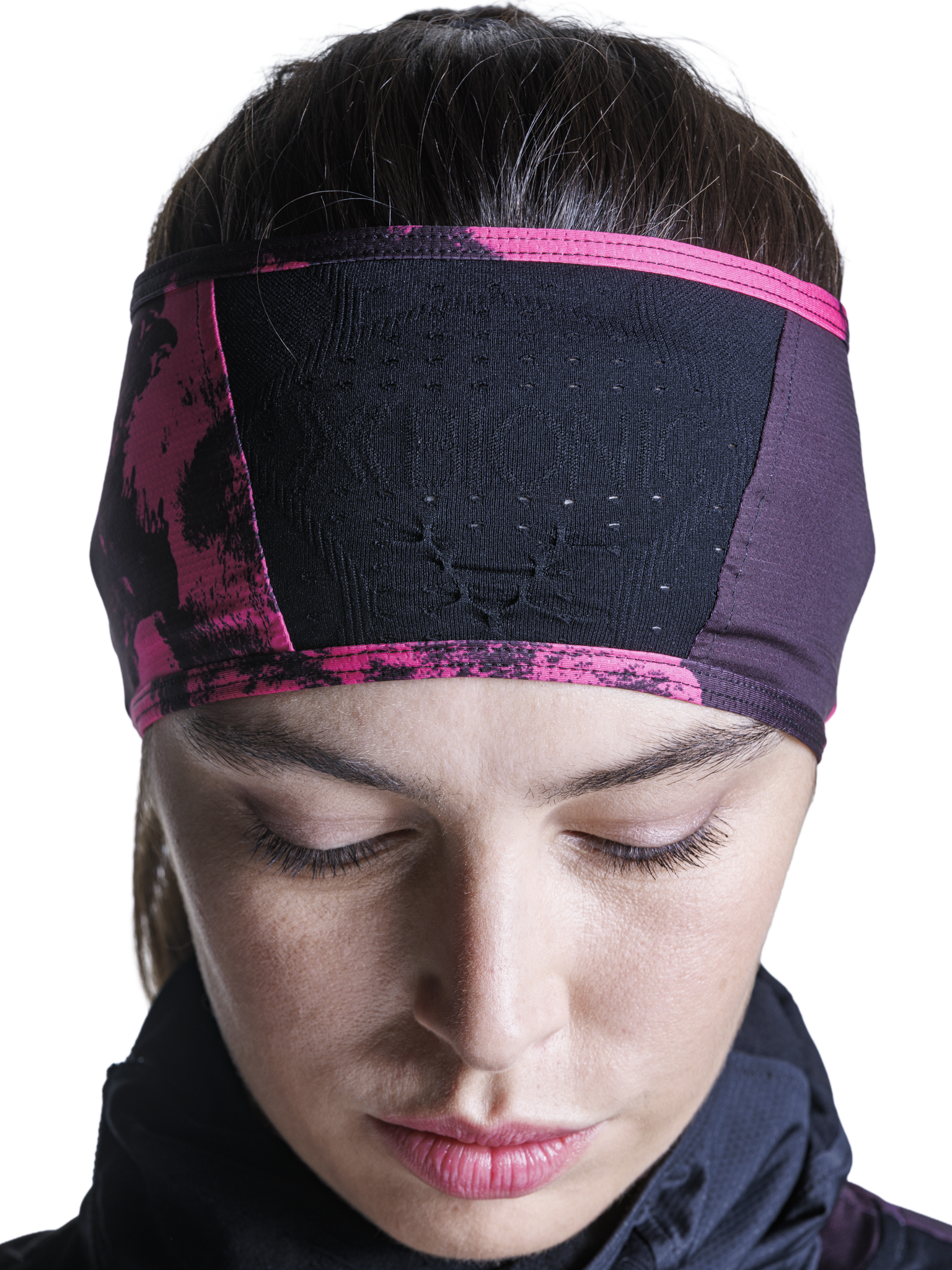 #color_wolfpack-black-neo-pink-winter