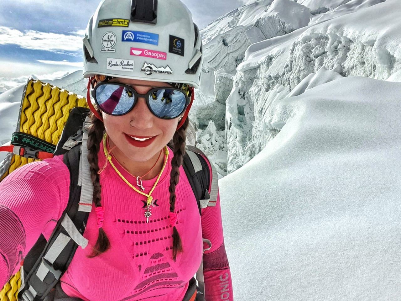 Stefi Torres is Mountaineering Athlete of X-Bionic who specializes in alpine skiing and ski racing at international level.