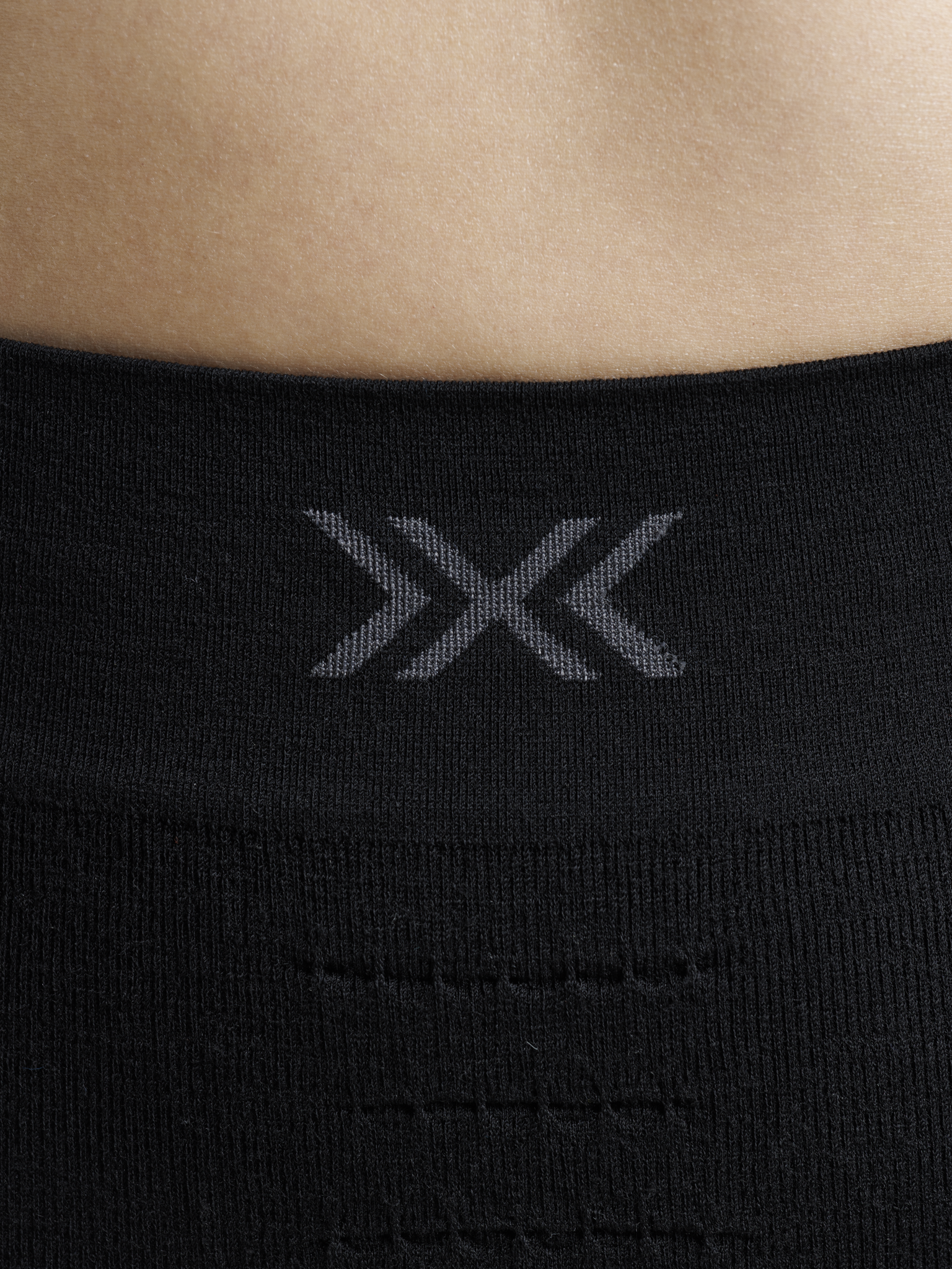 #color_x-black
